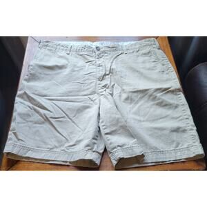 IZOD Saltwater Chinos Men's 42 Waist Shorts